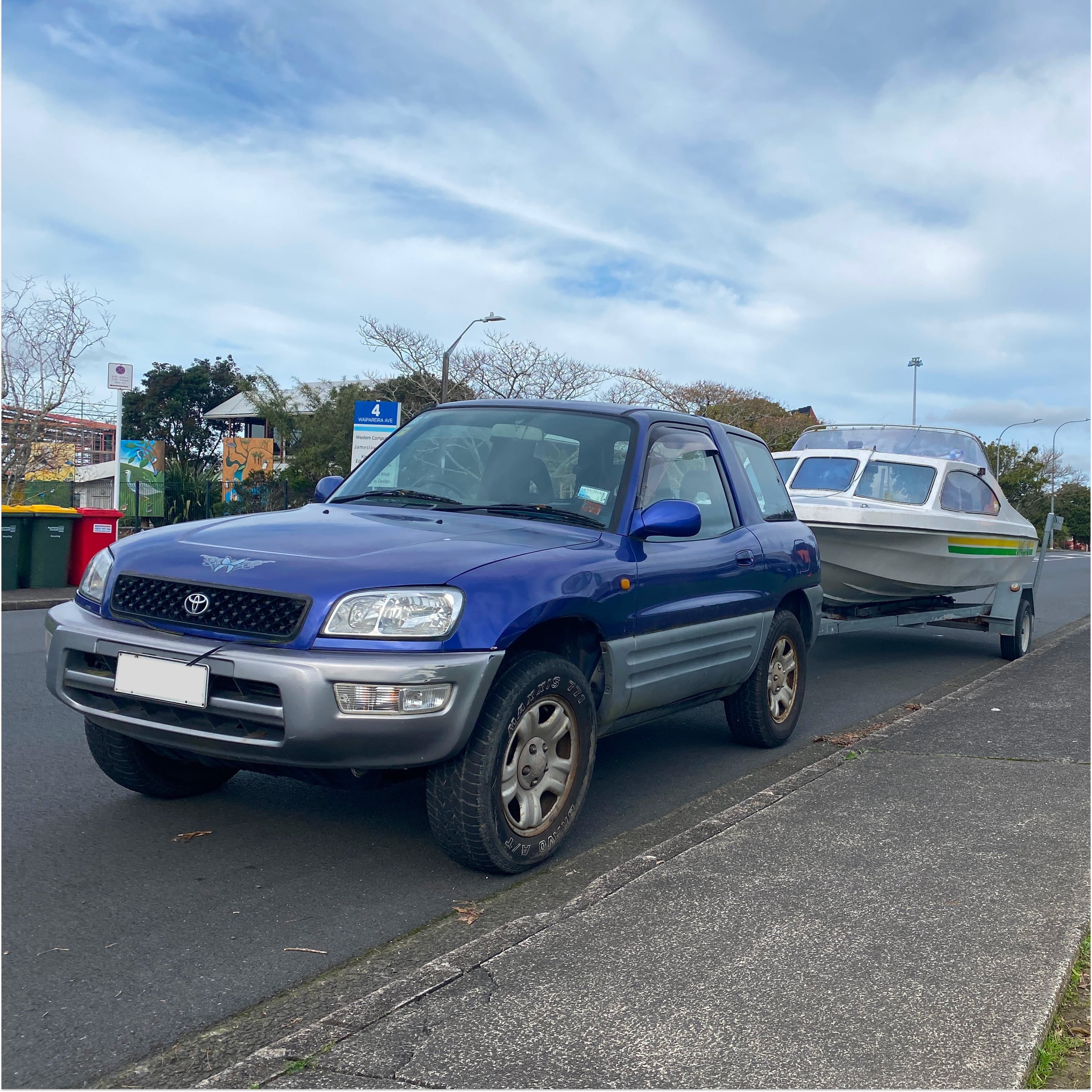RAV4